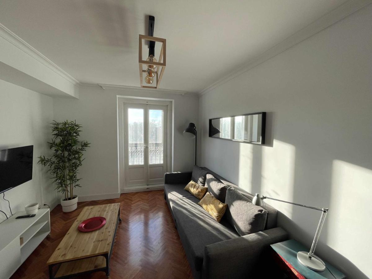 Apartamento Con Vistas Al Parque Del Retiro Madrid Exterior photo