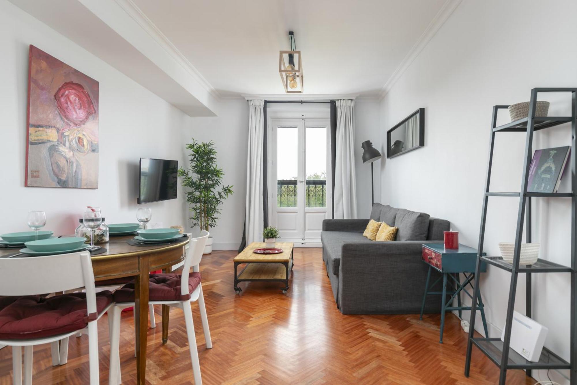 Apartamento Con Vistas Al Parque Del Retiro Madrid Exterior photo