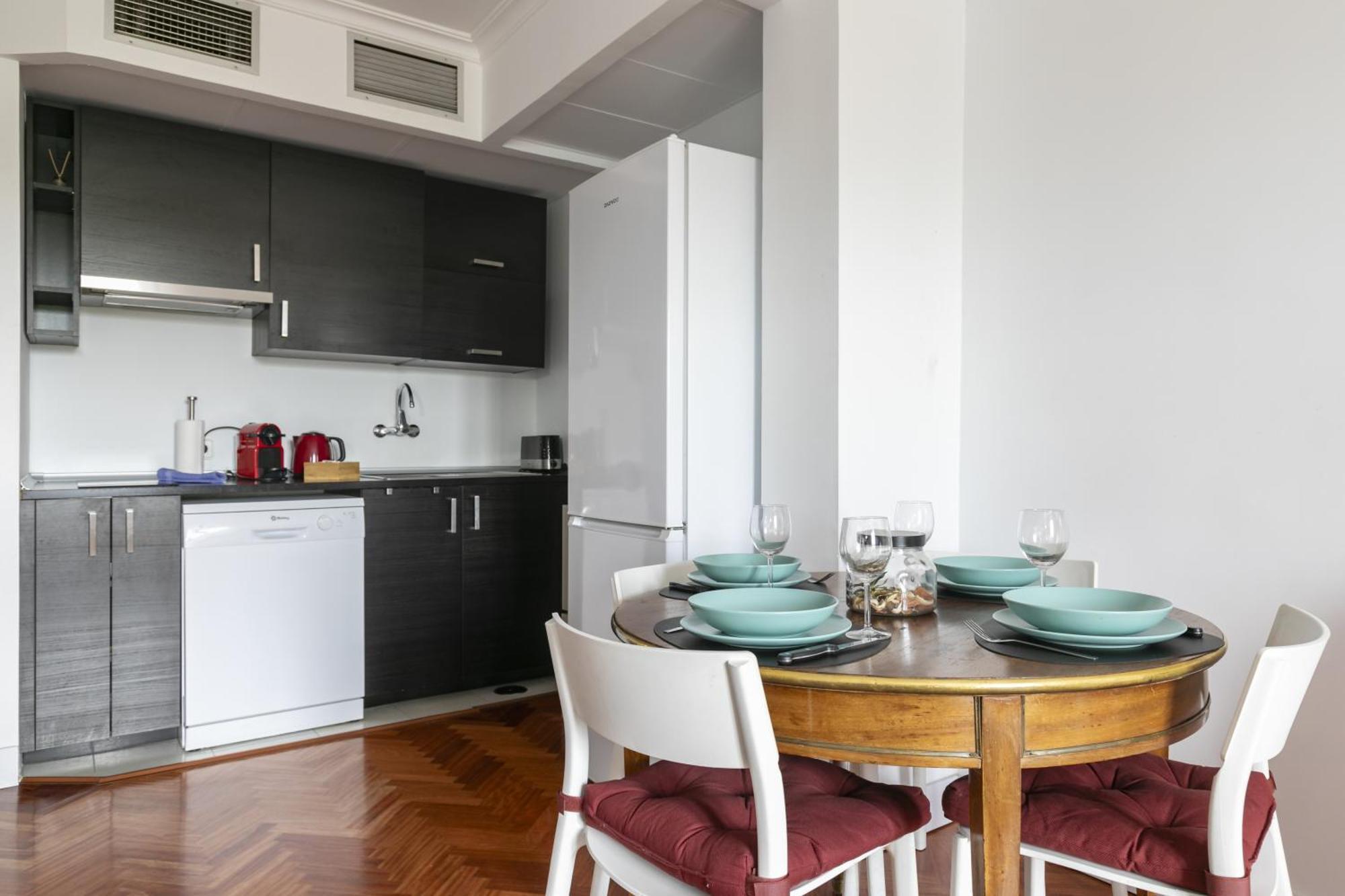 Apartamento Con Vistas Al Parque Del Retiro Madrid Exterior photo